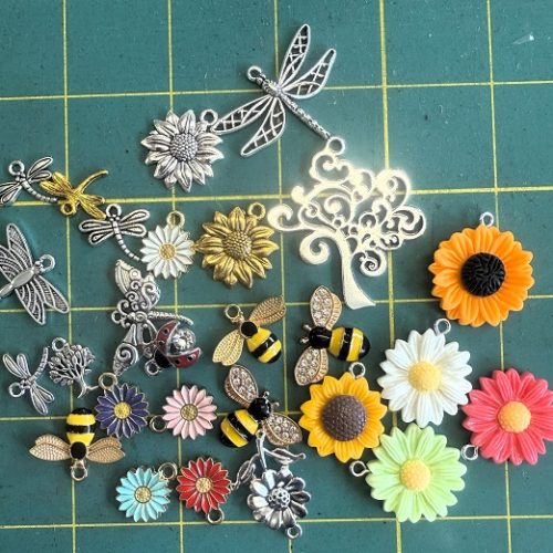 Summer fripperies (B) - mixed charms x 10 minimum